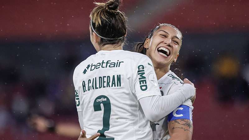 Libertadores Feminina: Palmeiras goleia Dragonas e garante classificação.