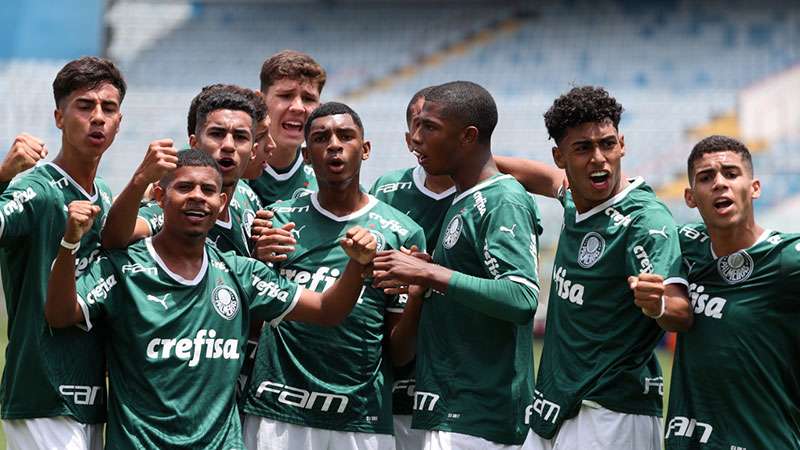 Campeão! Sub-17 do Palmeiras vence novamente Ska Brasil e leva o título Paulista da categoria.