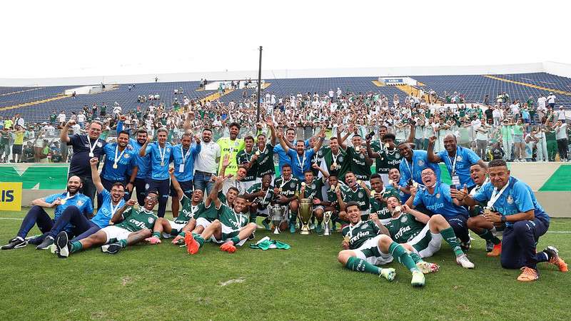 Nos pênaltis, Flamengo supera o Palmeiras e conquista Brasileiro Sub-20