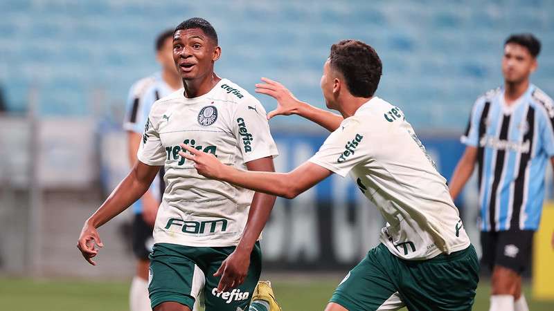 Verdão volta a golear Ska Brasil e conquista o Campeonato Paulista