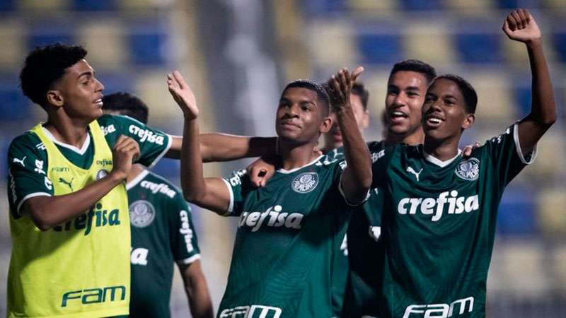 Luis Guilherme e Estêvão foram os artilheiros do Palmeiras no Brasileiro Sub-17.