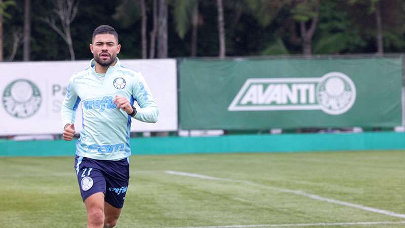 Bruno Tabata durante treinamento do Palmeiras na Academia de Futebol.