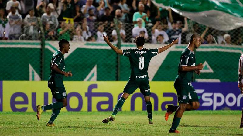 Com dois gols no 1º tempo, Palmeiras vence Juazeirense na estreia da Copinha.