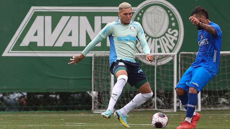 Rafael Navarro durante jogo-treino do Palmeiras contra o Suzano, na Academia de Futebol.