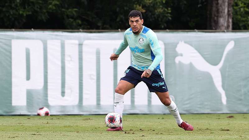 Gustavo Gómez durante jogo-treino do Palmeiras contra o Desportivo Brasil, na Academia de Futebol.