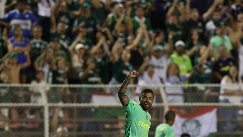 Bruno Tabata comemora seu gol pelo Palmeiras contra o Ituano, durante partida válida pela quarta rodada do Paulistão 2023, no Estádio Municipal Dr Novelli Junior.