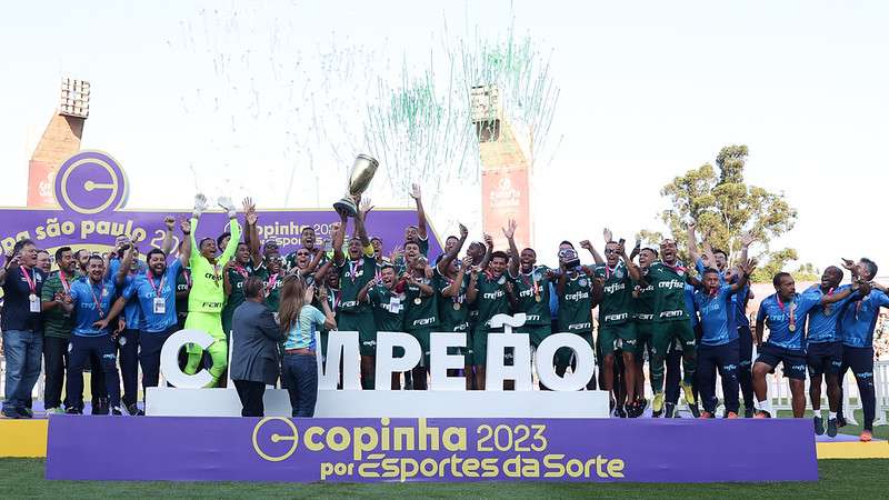 Bicampeão! Palmeiras marca no fim, vence América-MG e conquista o título da Copinha 2023.