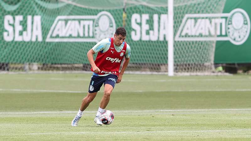 Merentiel durante treinamento do Palmeiras na Academia de Futebol.