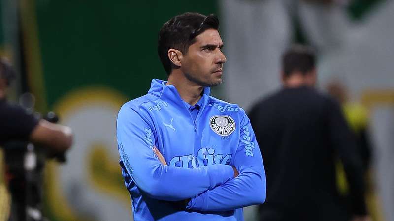 Abel Ferreira em jogo do Palmeiras contra o SCCP, durante partida válida pela terceira rodada do Brasileirão 2023, no Allianz Parque.