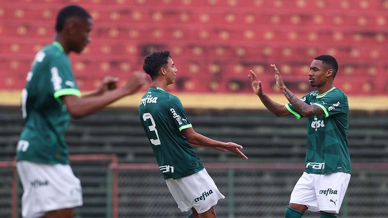 Equipe Sub-20 do Palmeiras vence o Guaratinguetá, em partida válida pela quarta rodada da fase inicial do Campeonato Paulista Sub-20, no Estádio do Canindé, em São Paulo-SP.