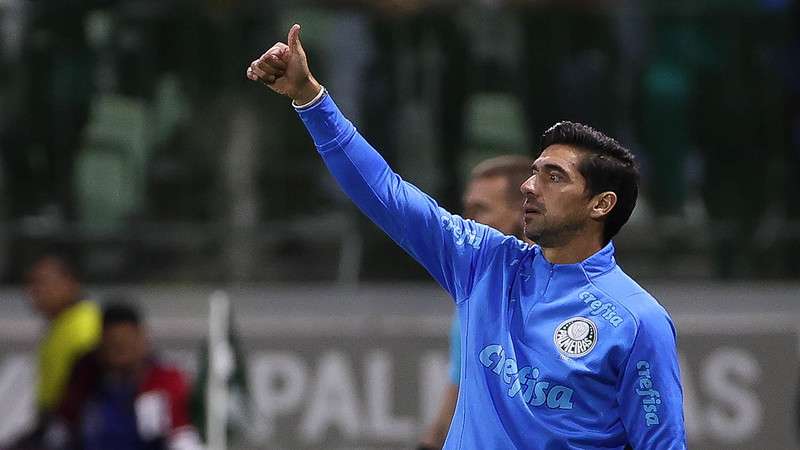 Abel Ferreira em jogo do Palmeiras contra o Fortaleza, durante primeira partida válida pelas oitavas de final da Copa do Brasil 2023, no Allianz Parque.