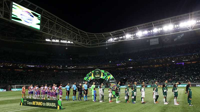 Equipe do Palmeiras antes do jogo contra o Fortaleza, durante primeira partida válida pelas oitavas de final da Copa do Brasil 2023, no Allianz Parque.
