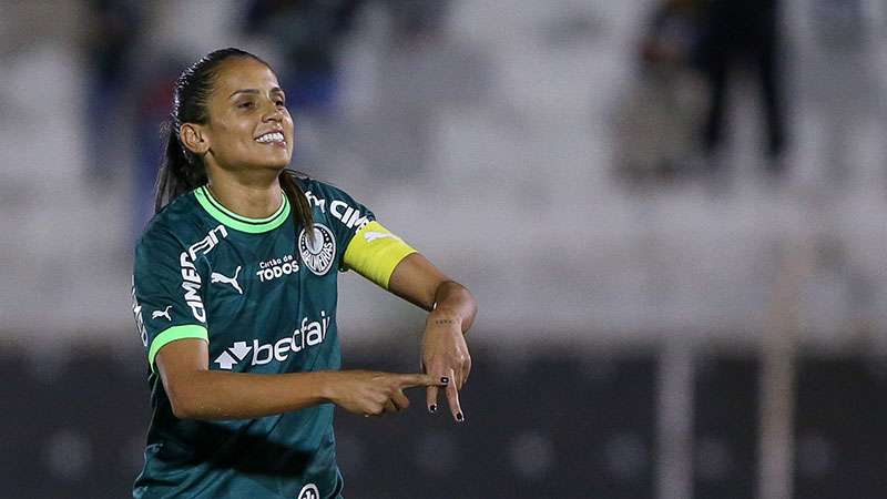 Palmeiras goleia São José e mantém liderança do Brasileirão Feminino