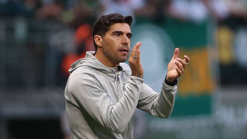 Abel Ferreira em jogo do Palmeiras contra o Fortaleza, durante partida válida pela décima sexta rodada do Brasileirão 2023, no Allianz parque.