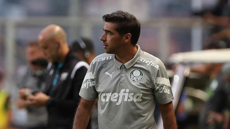 Abel Ferreira em jogo do Palmeiras contra o América-MG, durante partida válida pela décima sétima rodada do Brasileirão 2023, no Independência.