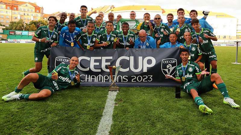 Equipe SUb-20 do Palmeiras vence Slavia Praga-TCH e é Tetracampeã da CEE CUP, na República Tcheca.