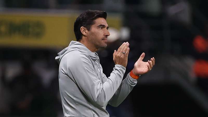 Abel Ferreira em jogo do Palmeiras contra o Cruzeiro, durante partida válida pela décima nona rodada do Brasileirão 2023, no Allianz Parque.