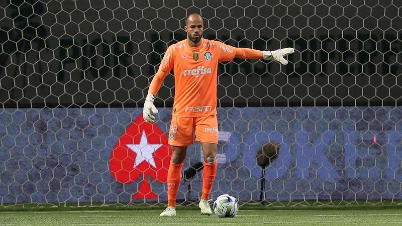 Marcelo Lomba em jogo do Palmeiras contra o Cruzeiro, durante partida válida pela décima nona rodada do Brasileirão 2023, no Allianz Parque.