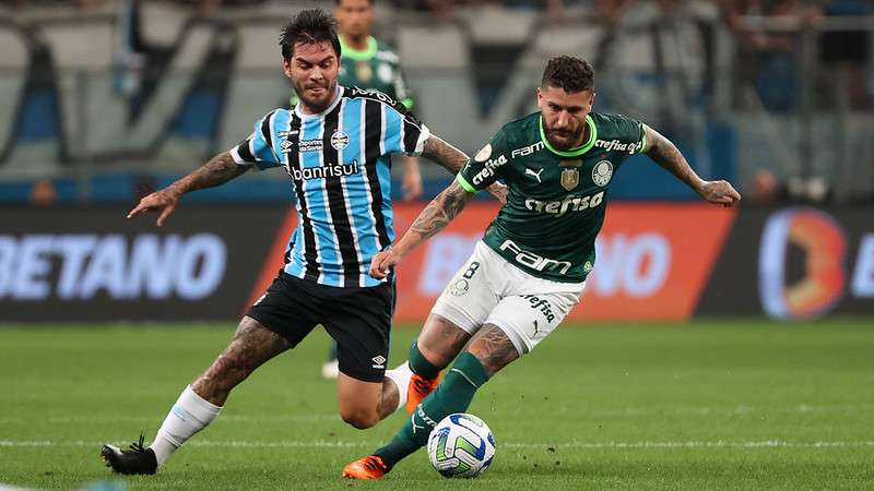 Palmeiras e Grêmio abrem a série de jogos que valem títulos e vaga