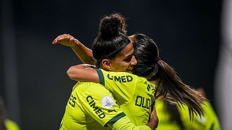 Palmeiras vence Atlético Nacional e se classifica para a final da Libertadores Feminina.