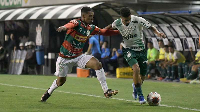 Palmeiras empata com Portuguesa na ida das quartas do Paulista Sub-20.
