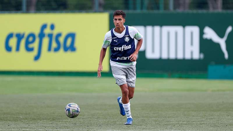 Vitor Reis descreve sensação de estrear na Copinha: “Copa do Mundo da base”.