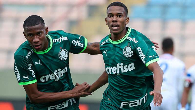 Com 2 de Estêvão, Palmeiras goleia Queimadense na estreia da Copinha; veja os gols.