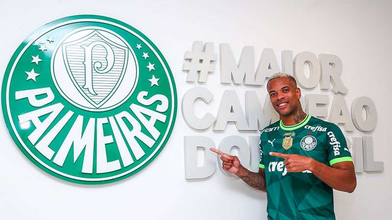 Caio Paulista é anunciado como reforço do Palmeiras e assina até 2028.