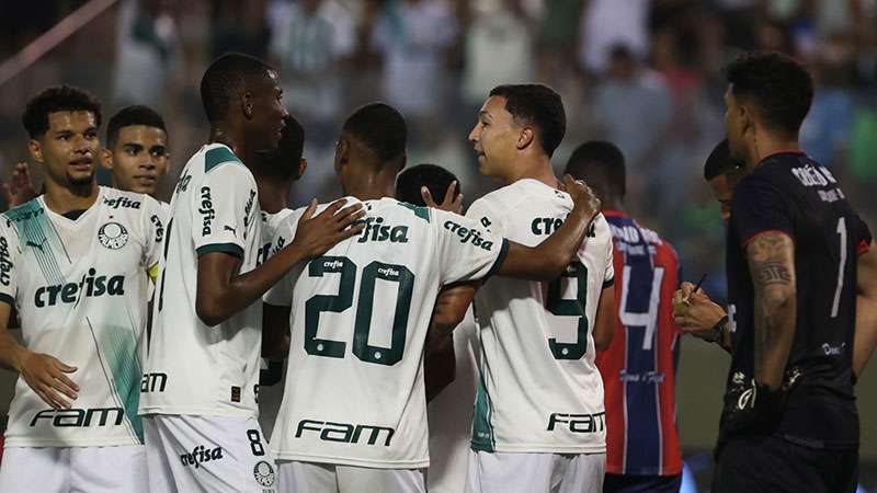 Palmeiras goleia União ABC, alcança recorde e se classifica para o mata-mata da Copinha.