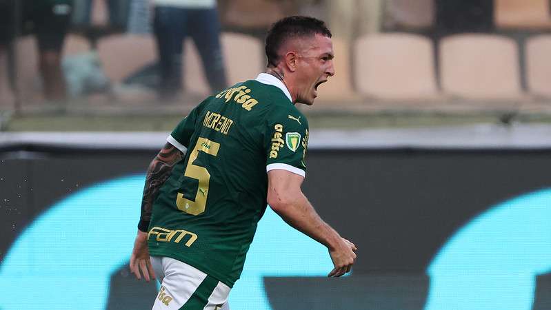 Aníbal Moreno comemora seu 1º gol pelo Palmeiras contra o Mirassol, em partida válida pela décima rodada do Paulistão 2024, na Arena Barueri, em Barueri-SP.