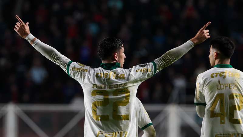 Piquerez comemora seu gol pelo Palmeiras contra o San Lorenzo, em partida válida pela fase de grupo da Libertadores 2024, no Nuevo Gasometro, em Buenos Aires-ARG.