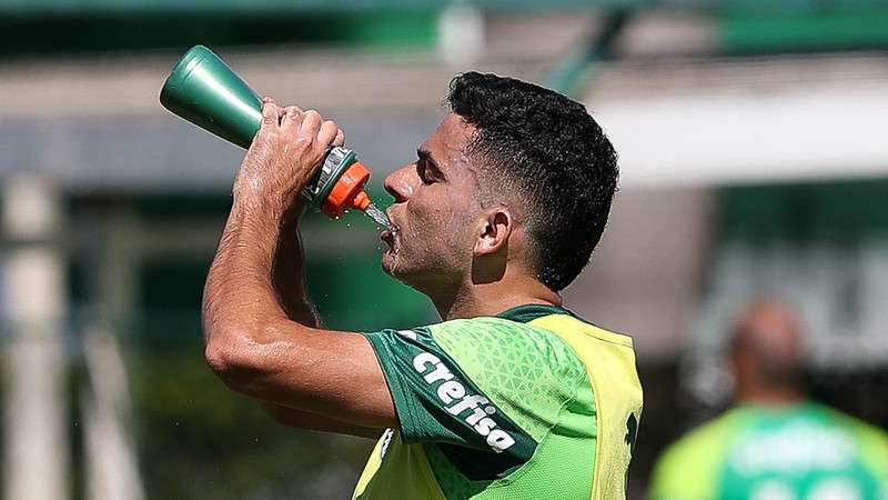Bruno Rodrigues durante treinamento do Palmeiras, na Academia de Futebol.
