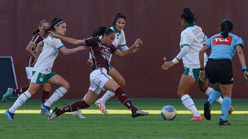 Feminino: Palmeiras luta, mas não evita revés para a Ferroviária.