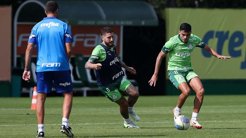Zé Rafael e Bruno Rodrigues durante treinamento do Palmeiras na Academia de Futebol.