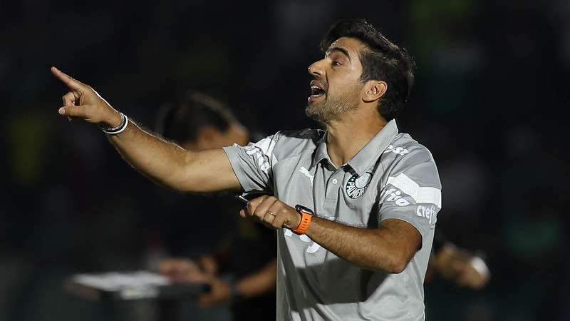 Abel Ferreira em jogo do Palmeiras contra o Botafogo-SP, durante partida válida pela terceira fase da Copa do Brasil 2024, no Estádio Santa Cruz.