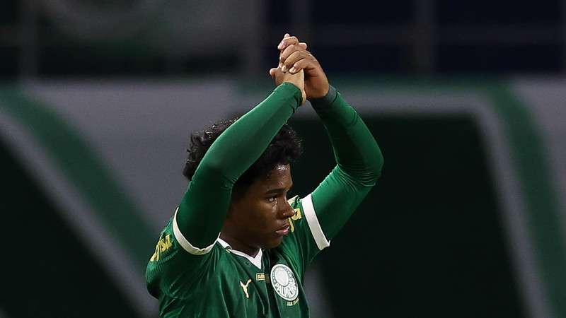 Endrick em jogo do Palmeiras contra o San Lorenzo, durante partida válida pela fase de grupos da Libertadores 2024, no Allianz Parque.