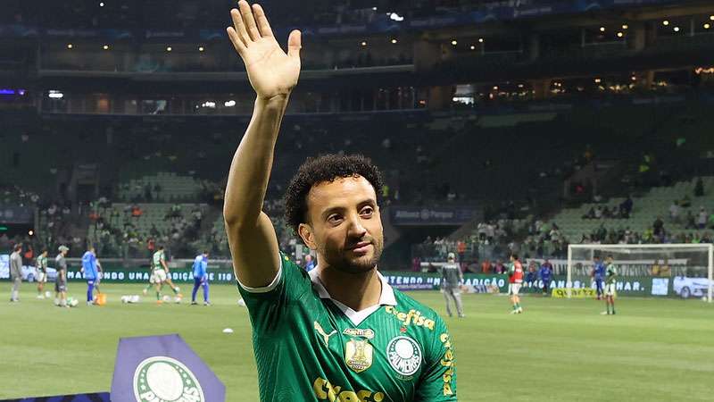 Felipe Anderson é apresentado para a torcida em jogo do Palmeiras contra o Atlético-GO, durante partida válida pela décima sexta rodada do Brasileirão 2024, no Allianz Parque.