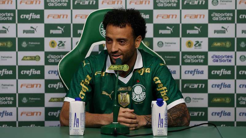 Felipe Anderson é apresentado como mais novo atleta do Palmeiras, na Academia de Futebol.