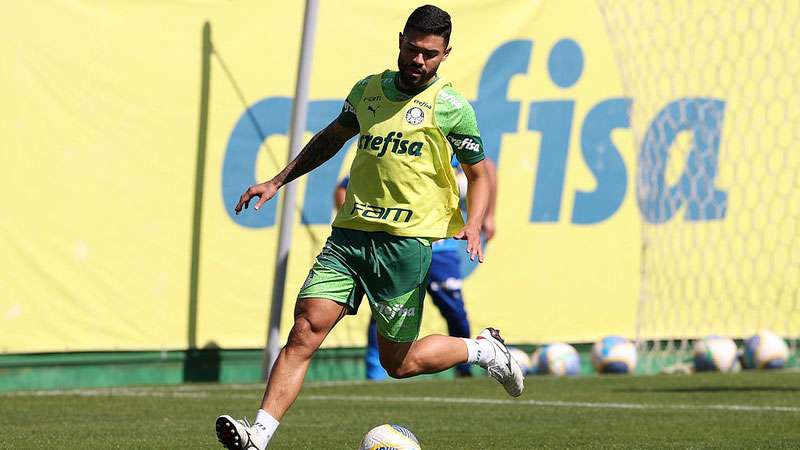 Bruno Tabata durante treinamento do Palmeiras na Academia de Futebol.