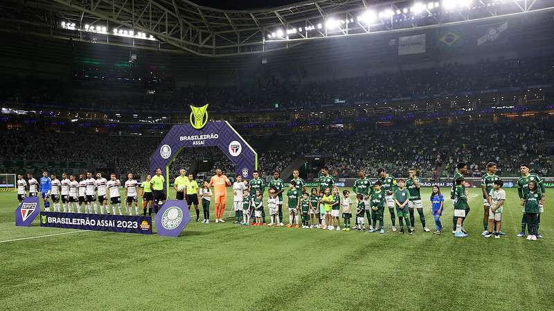 Palmeiras em jogo contra o SPFC, durante partida válida pela vigésima nona rodada do Brasileirão 2023, no Allianz Parque.