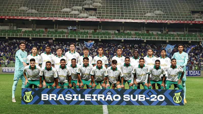 Atletas do Palmeiras em jogo contra o Cruzeiro, na primeira partida válida pela final do Brasileiro Sub-20, na Arena Independência, em Belo Horizonte-MG.
