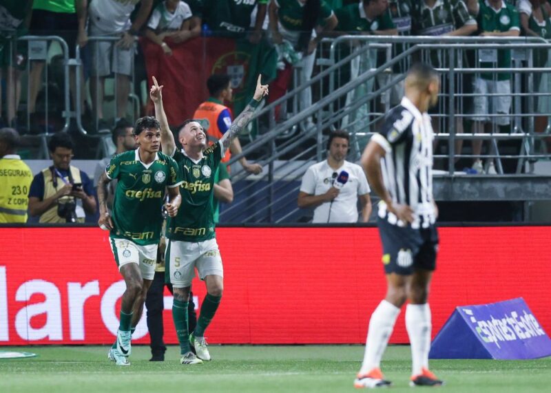 SAO PAULO, BRAZIL - APRIL 07: Anibal Moreno of Palmeiras celebrates with his teammates after scoring the second goal of the team during the Sao Paulo State Championship second leg final between Palmeiras and Santos at Allianz Parque on April 07, 2024 in Sao Paulo, Brazil. (Photo by Alexandre Schneider/Getty Images )