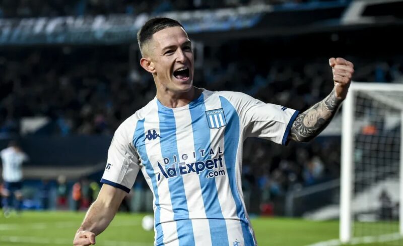 Aníbal Moreno, jogando pelo Racing