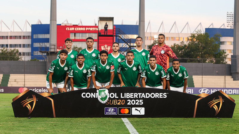 Partida entre Palmeiras e Belgrano-ARG, válida pela semifinal da CONMEBOL Libertadores Sub-20, no Estádio Arsenio Erico, em Asunción-PAR.