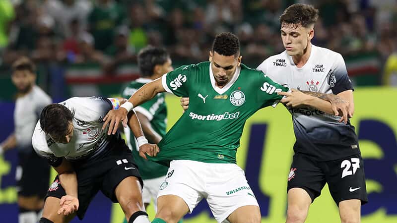 Paulinho estreia pelo Palmeiras no Derby em Barueri, pelo Brasileirão.