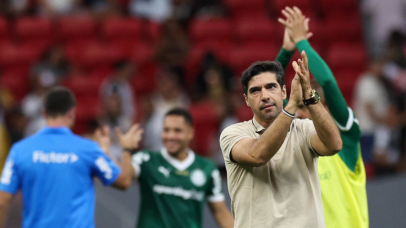 Abel Ferreira ultrapassa Felipão e se torna o técnico com mais vitórias pelo Palmeiras no Brasileirão
