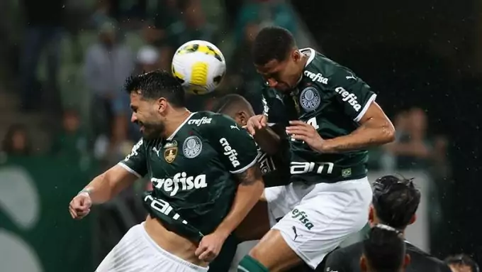 Dupla de zaga formada por Murilo e Luan ainda não sofreu gols a serviço do Palmeiras